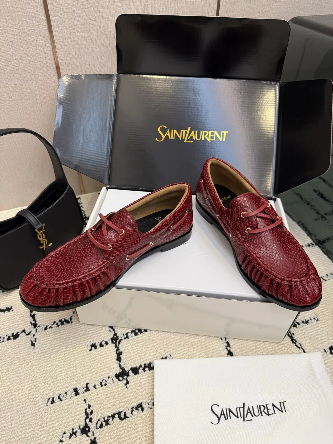 Women's Loafers And Moccasins SAINT LAURENT 17816913