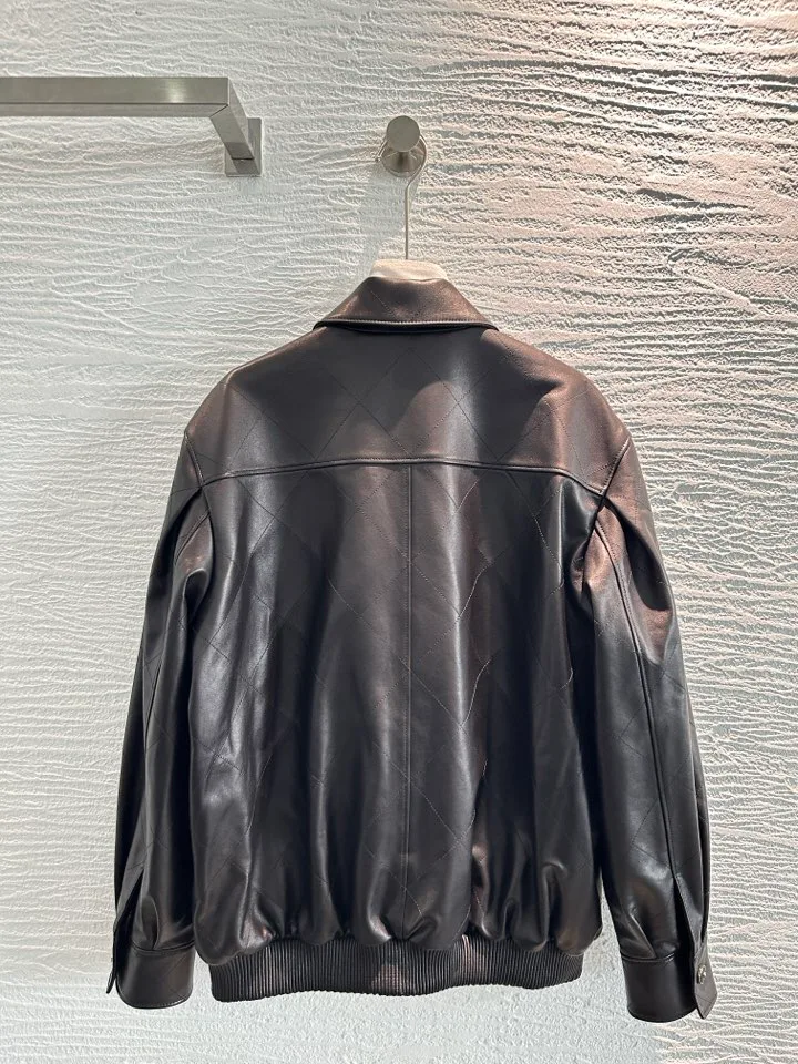 Women's Leather Jackets And Sheepskin Coats CHANEL 17302289