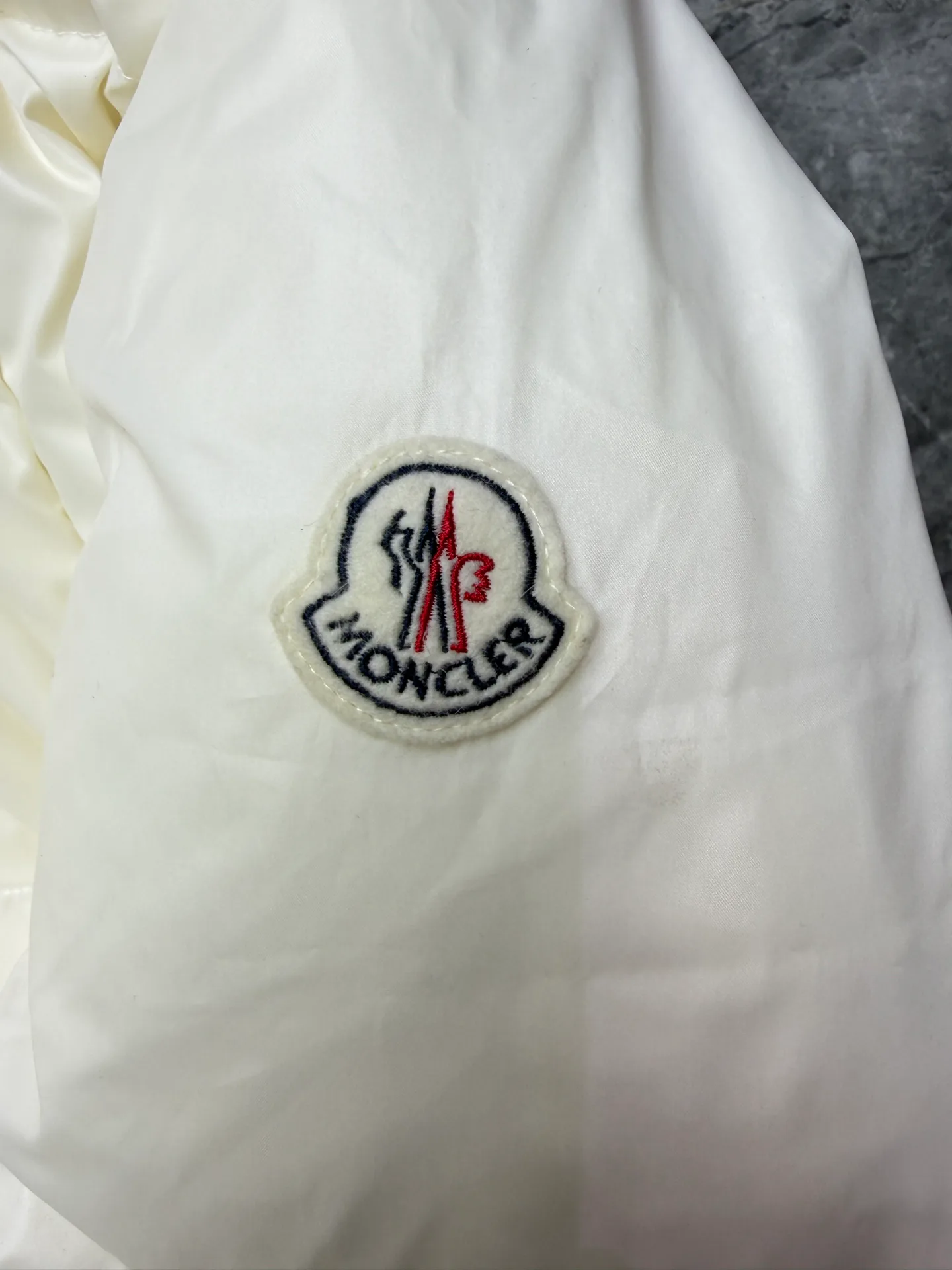 Women's Jackets And Down Jackets MONCLER 17568656