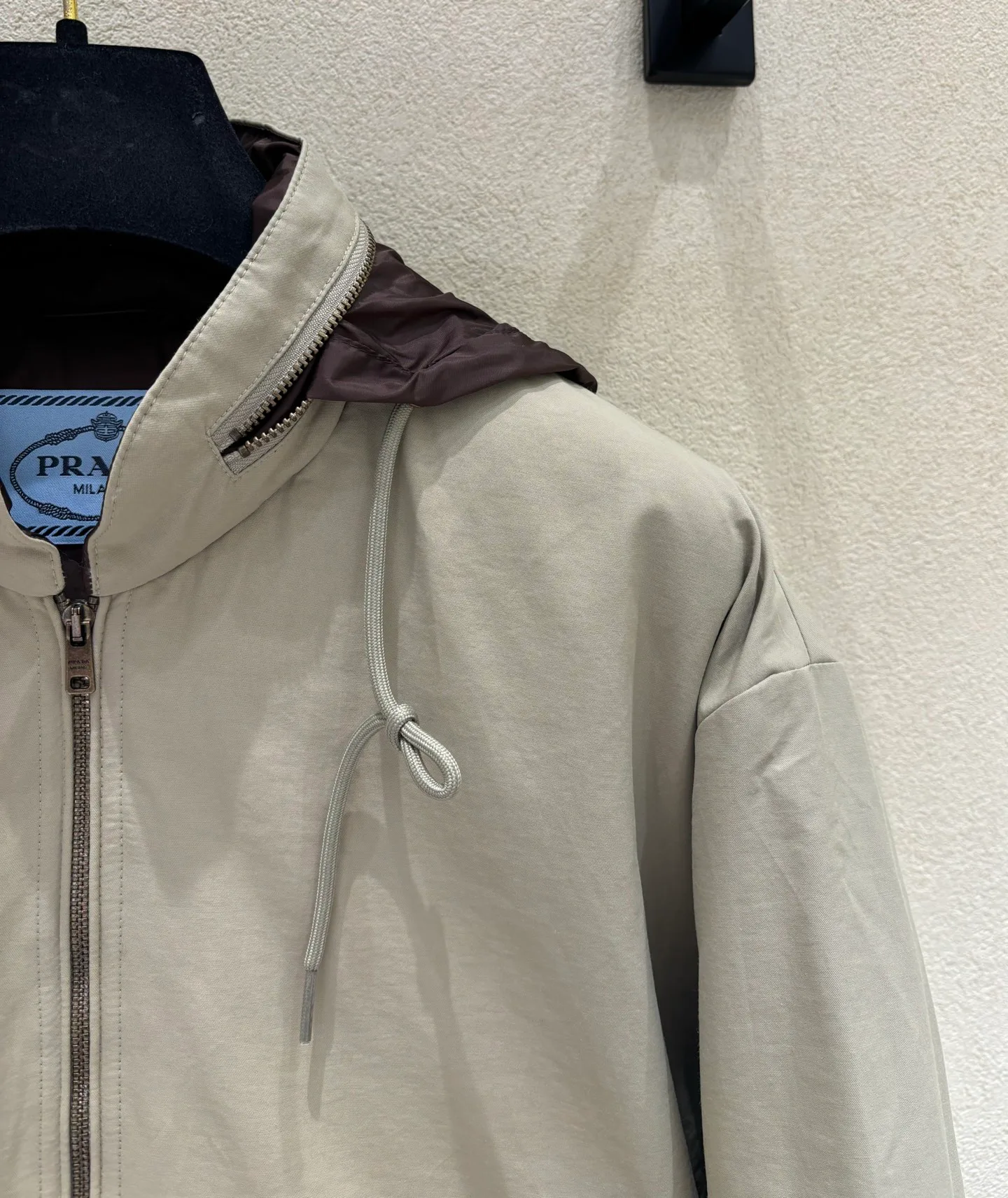 Women's Jackets And Down Jackets PRADA 18374109