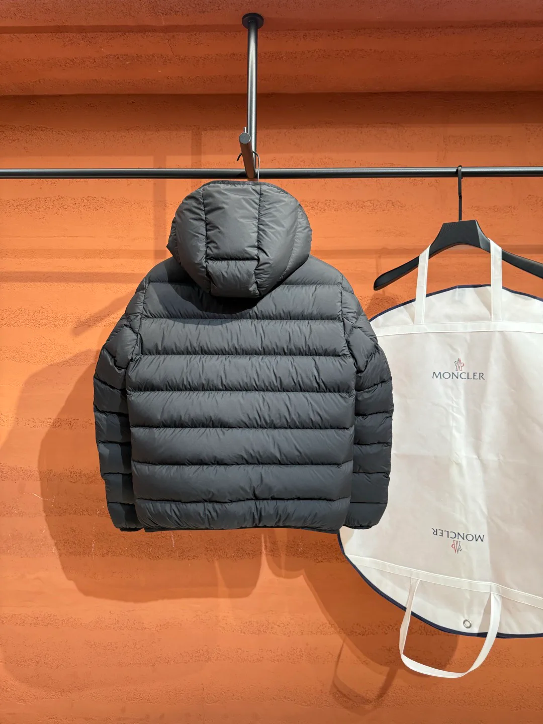 Women's Jackets And Down Jackets MONCLER 18436278