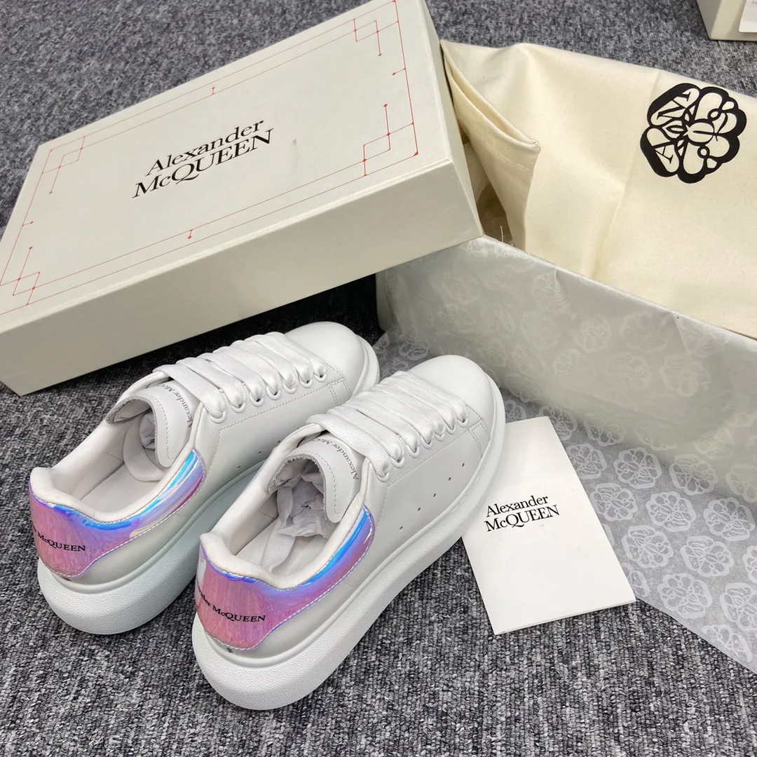 Women's Sneakers ALEXANDER MCQUEEN 17963432