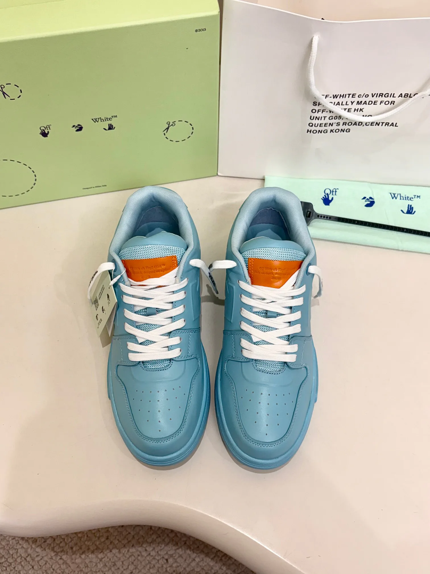 Women's Sneakers OFF-WHITE 18158667