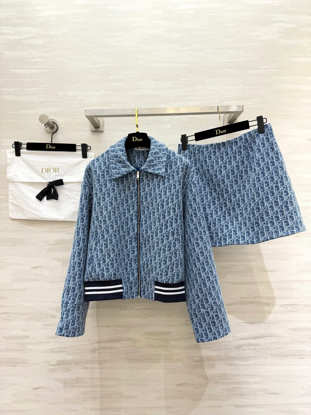 Women's Jackets And Down Jackets CHRISTIAN DIOR 17499983