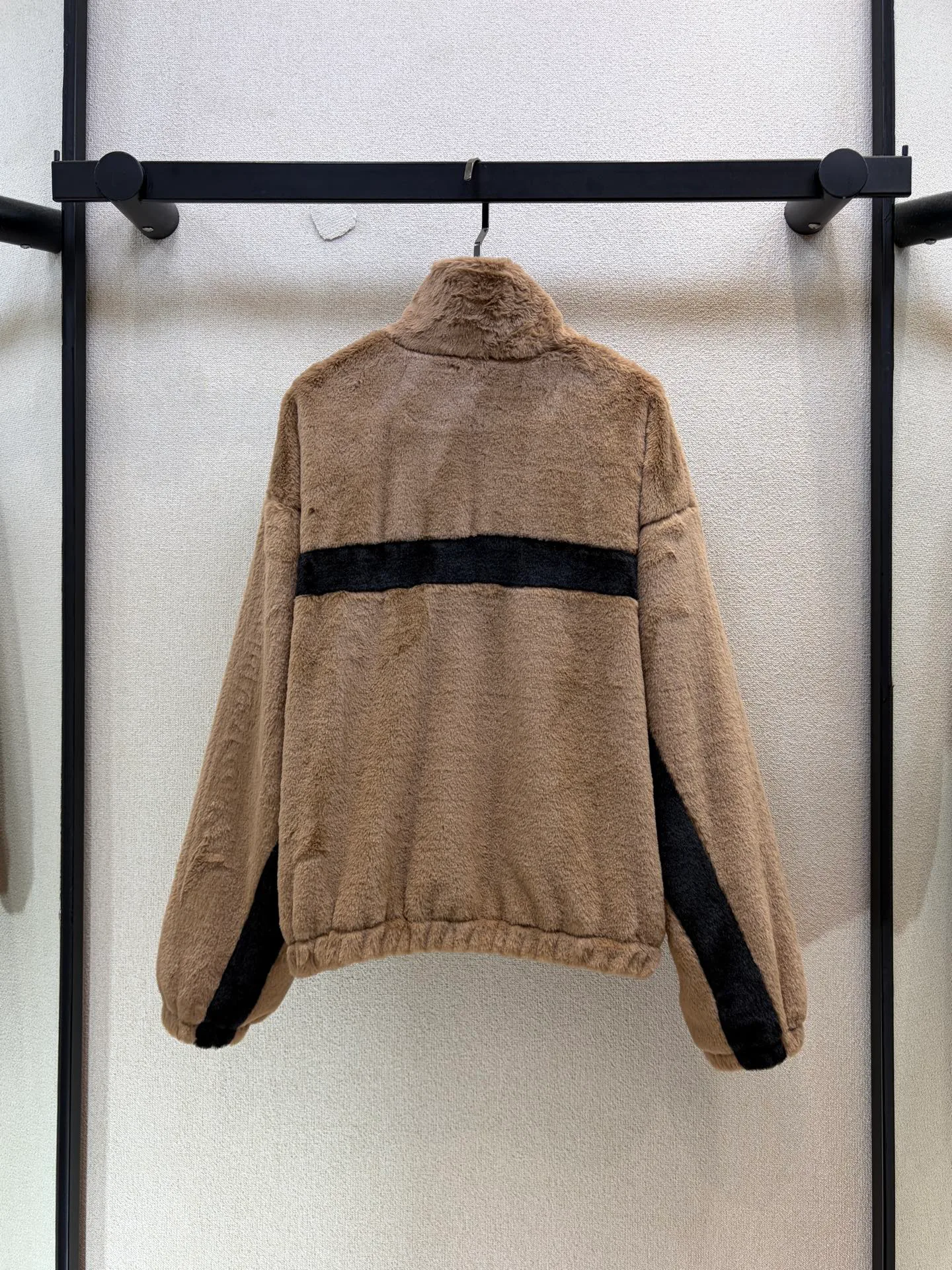 Куртки И Пуховики Женские Saint Laurent 18605892