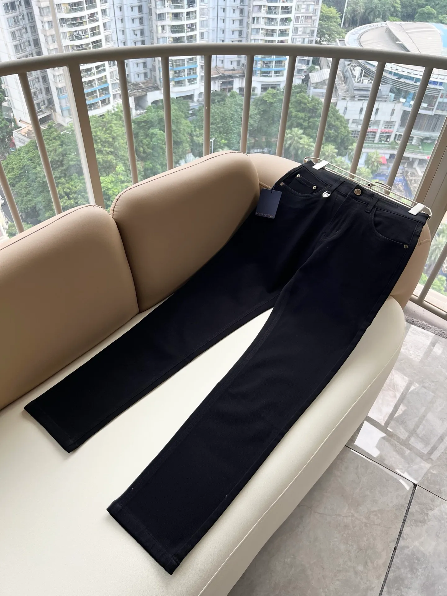 Men's Jeans LOUIS VUITTON 18395715