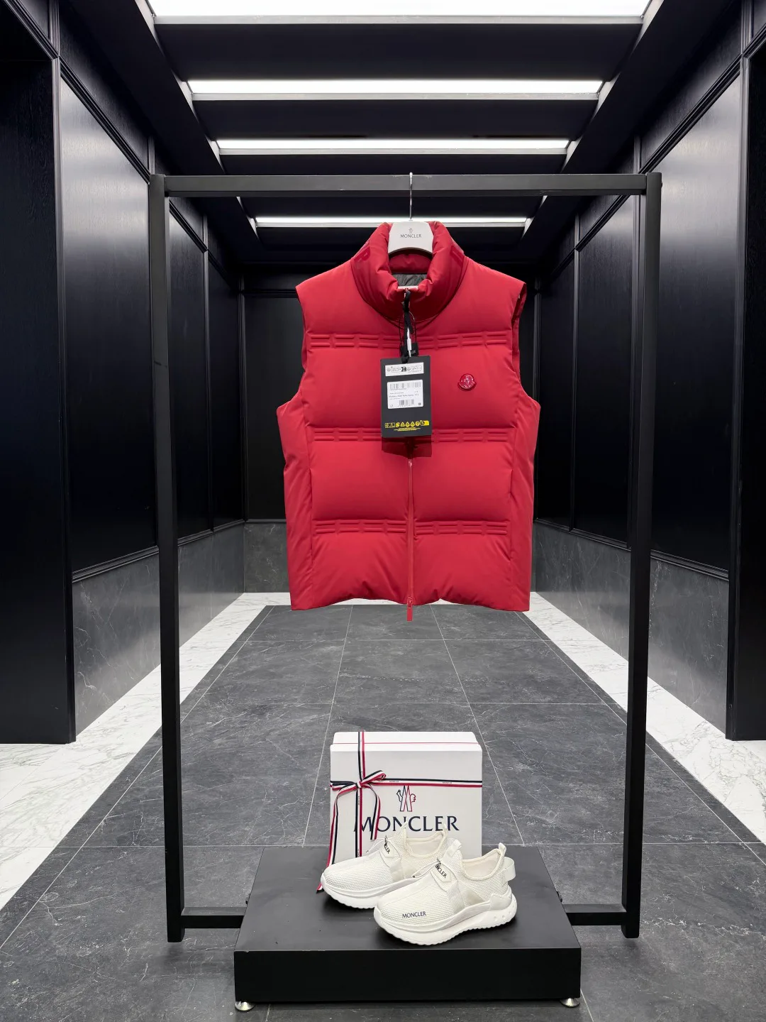 Women's Vests MONCLER 18188742
