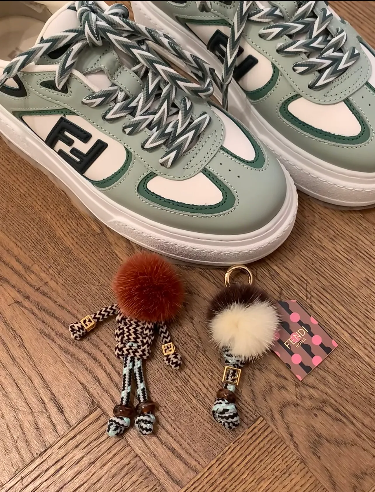Women's Sneakers FENDI 18080497