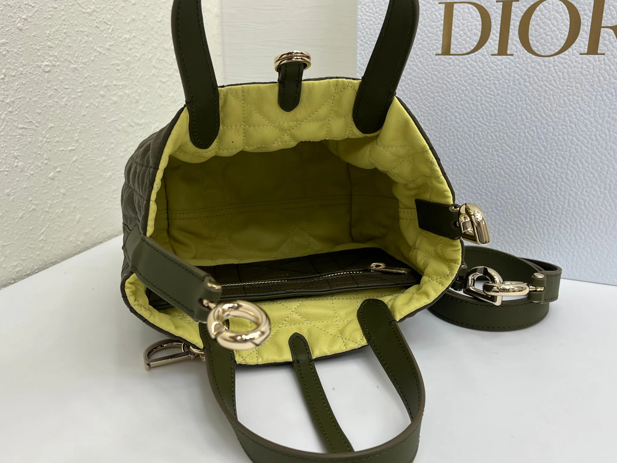 Women's Classic Handbags CHRISTIAN DIOR 17345158