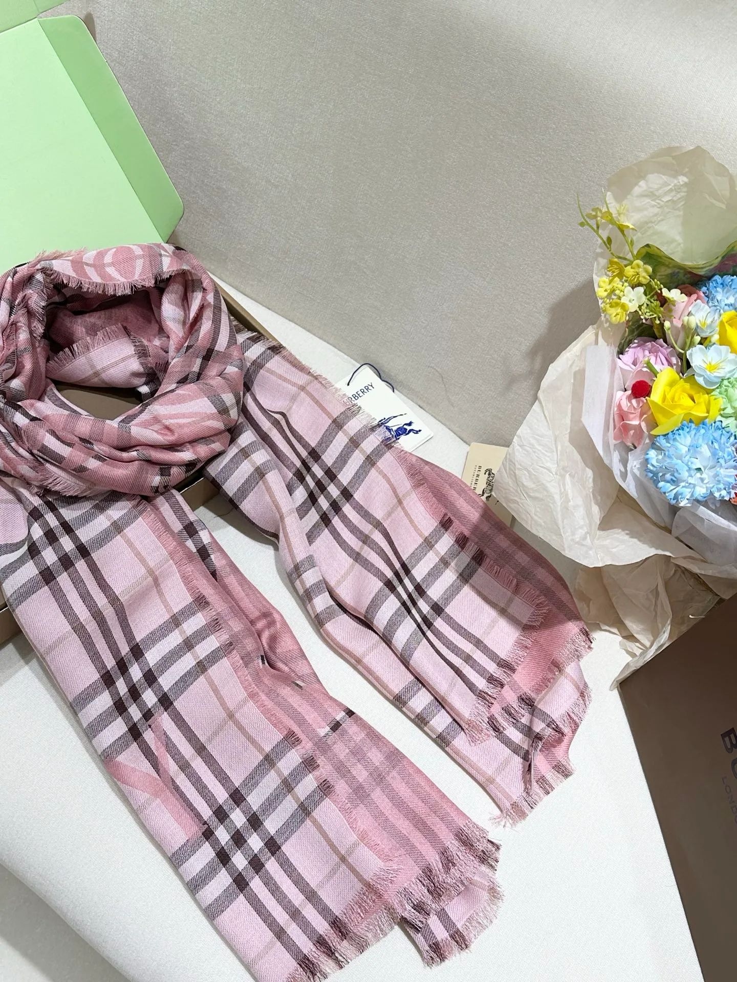 Scarves BURBERRY 17991553