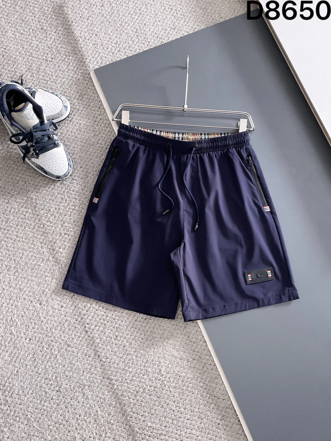 Men's Shorts BURBERRY 18000497