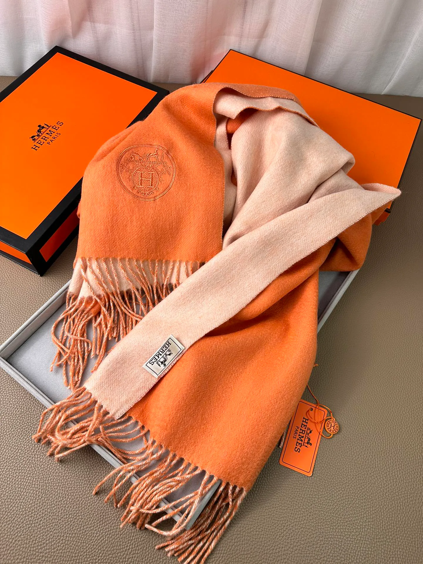 Scarves HERMES 18105097