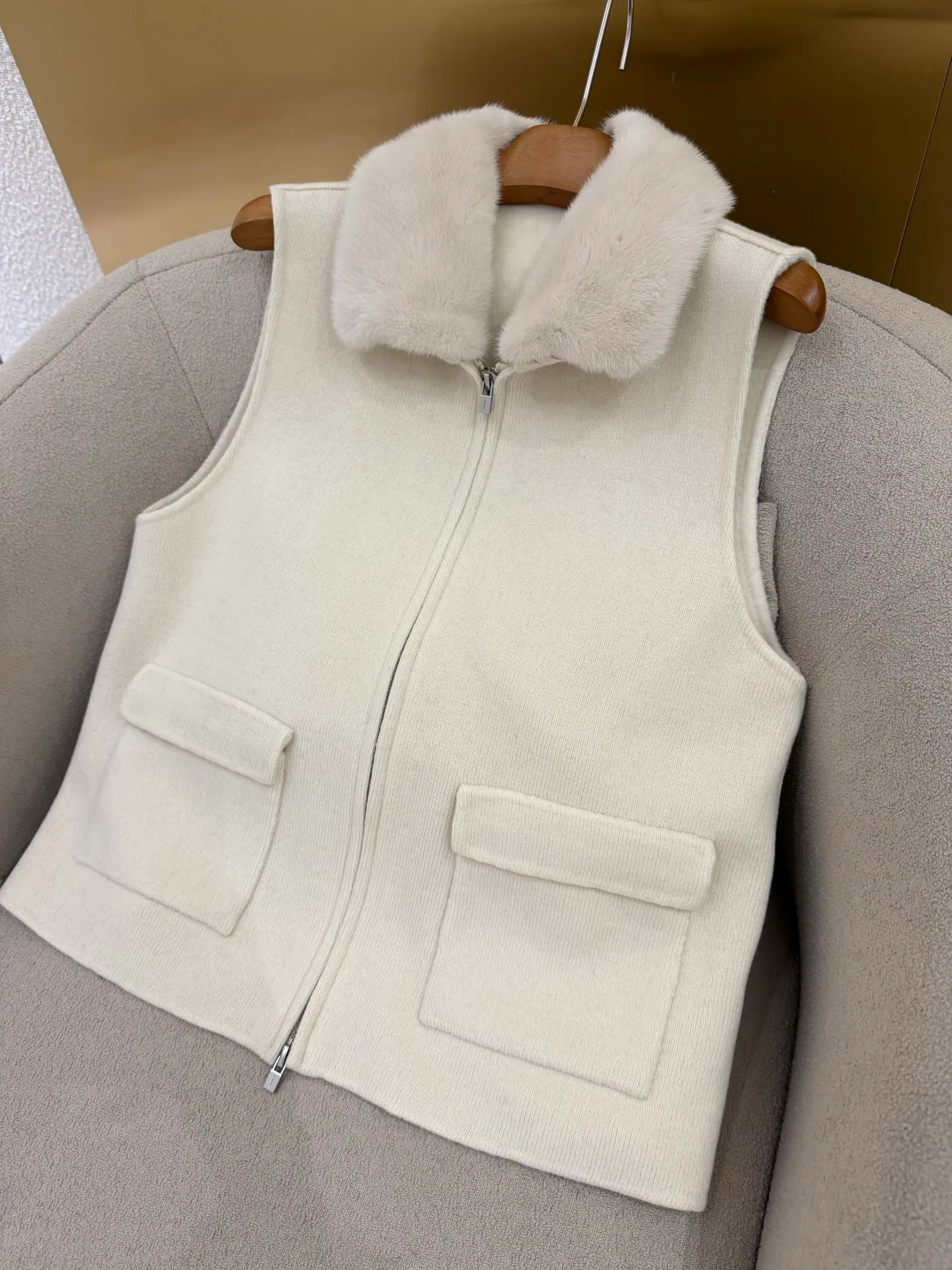 Women's Vests LORO PIANA 18513128