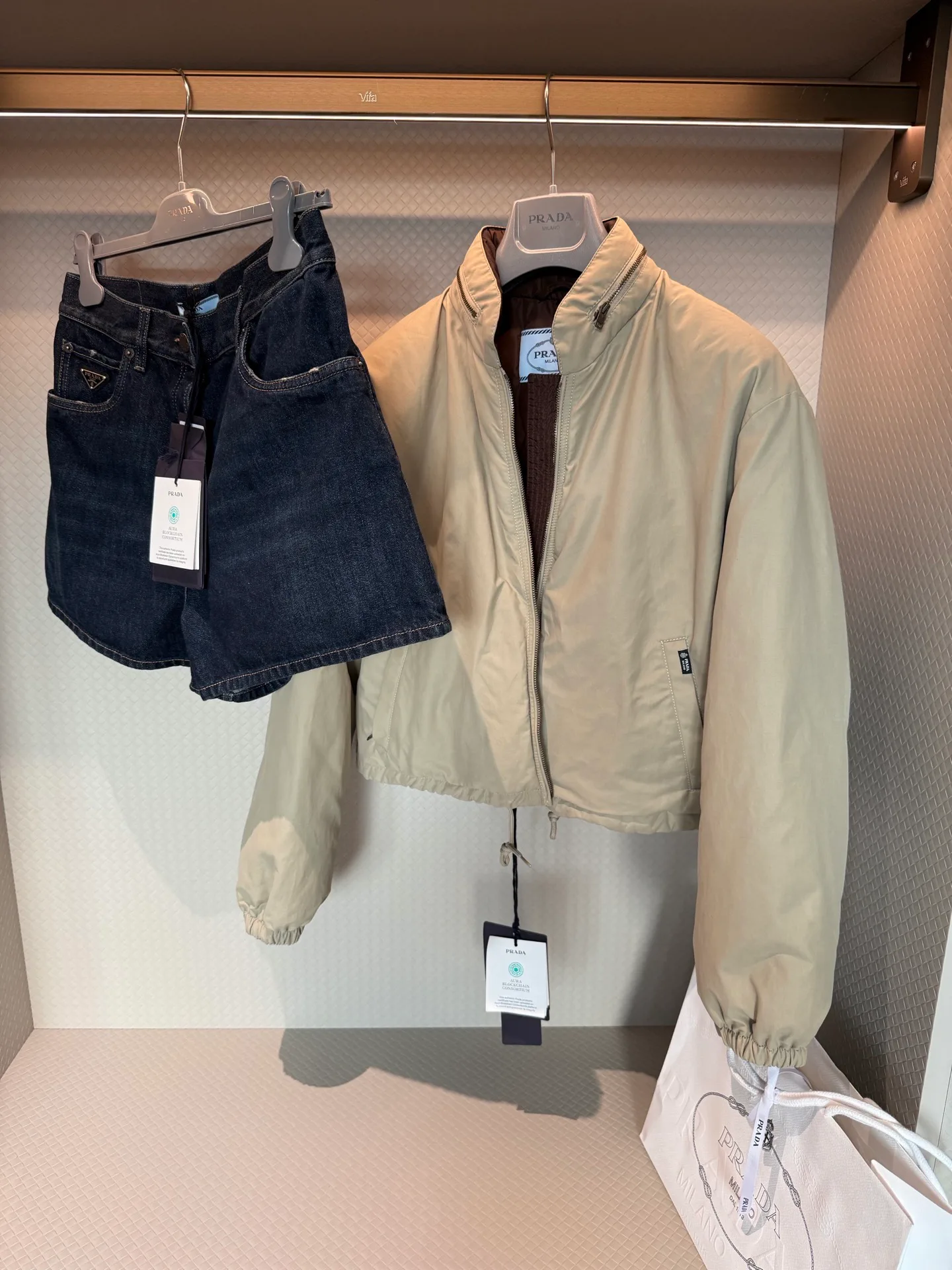 Women's Jackets And Down Jackets PRADA 18391913