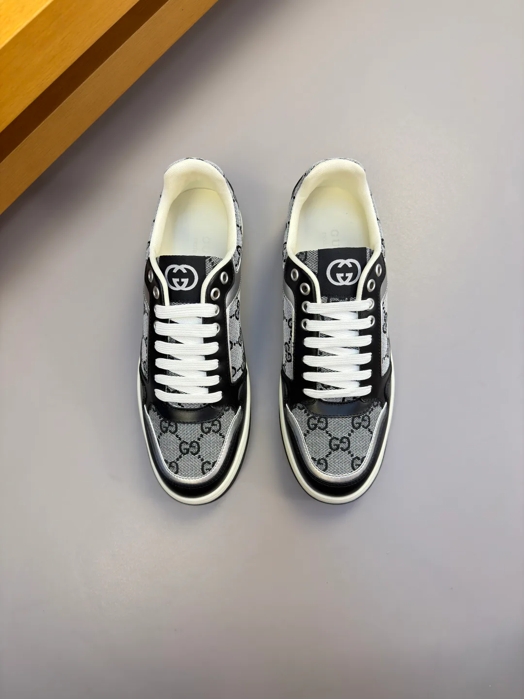 Men's Sneakers GUCCI 18142457