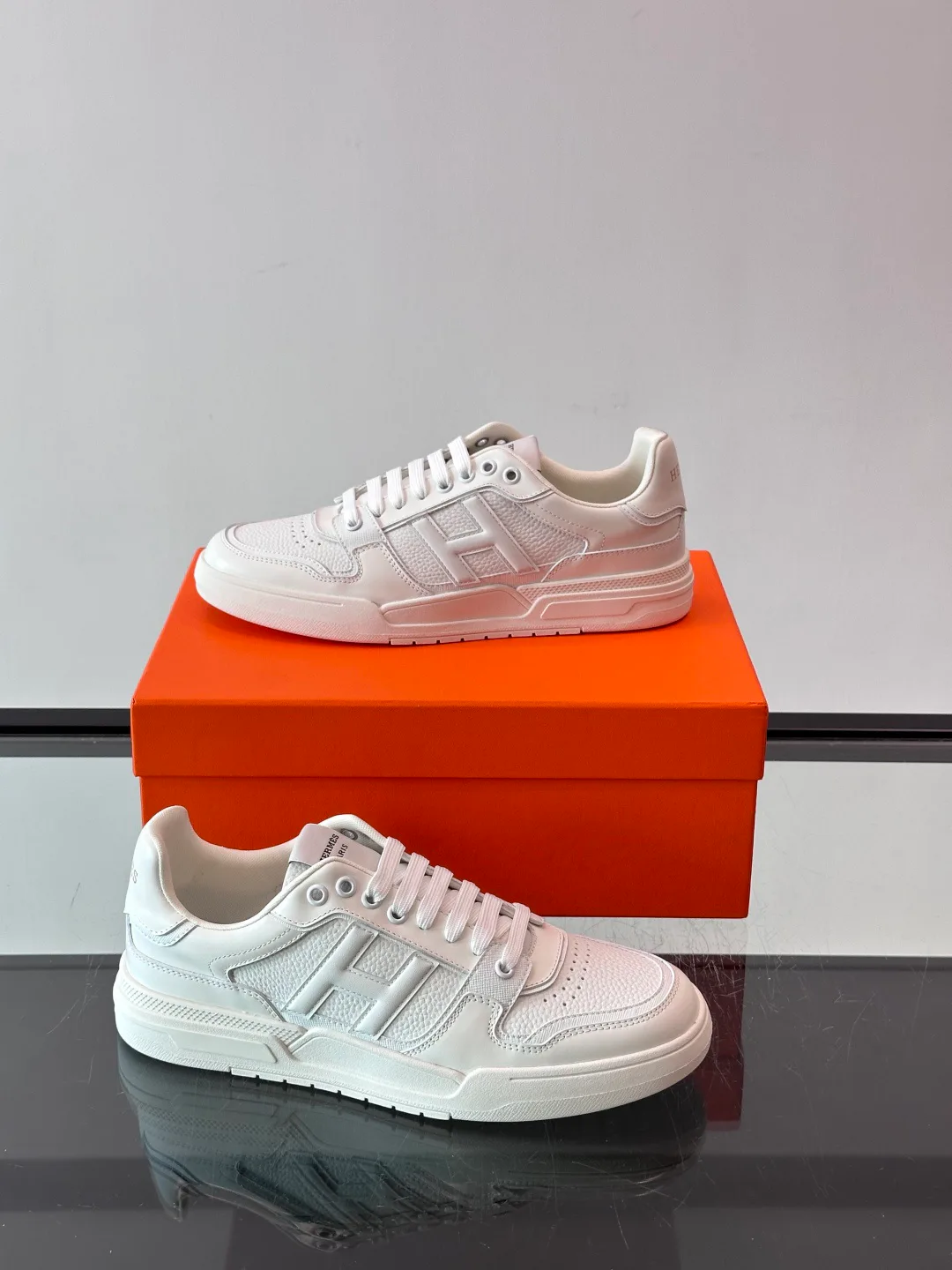 Men's Sneakers HERMES 18539667