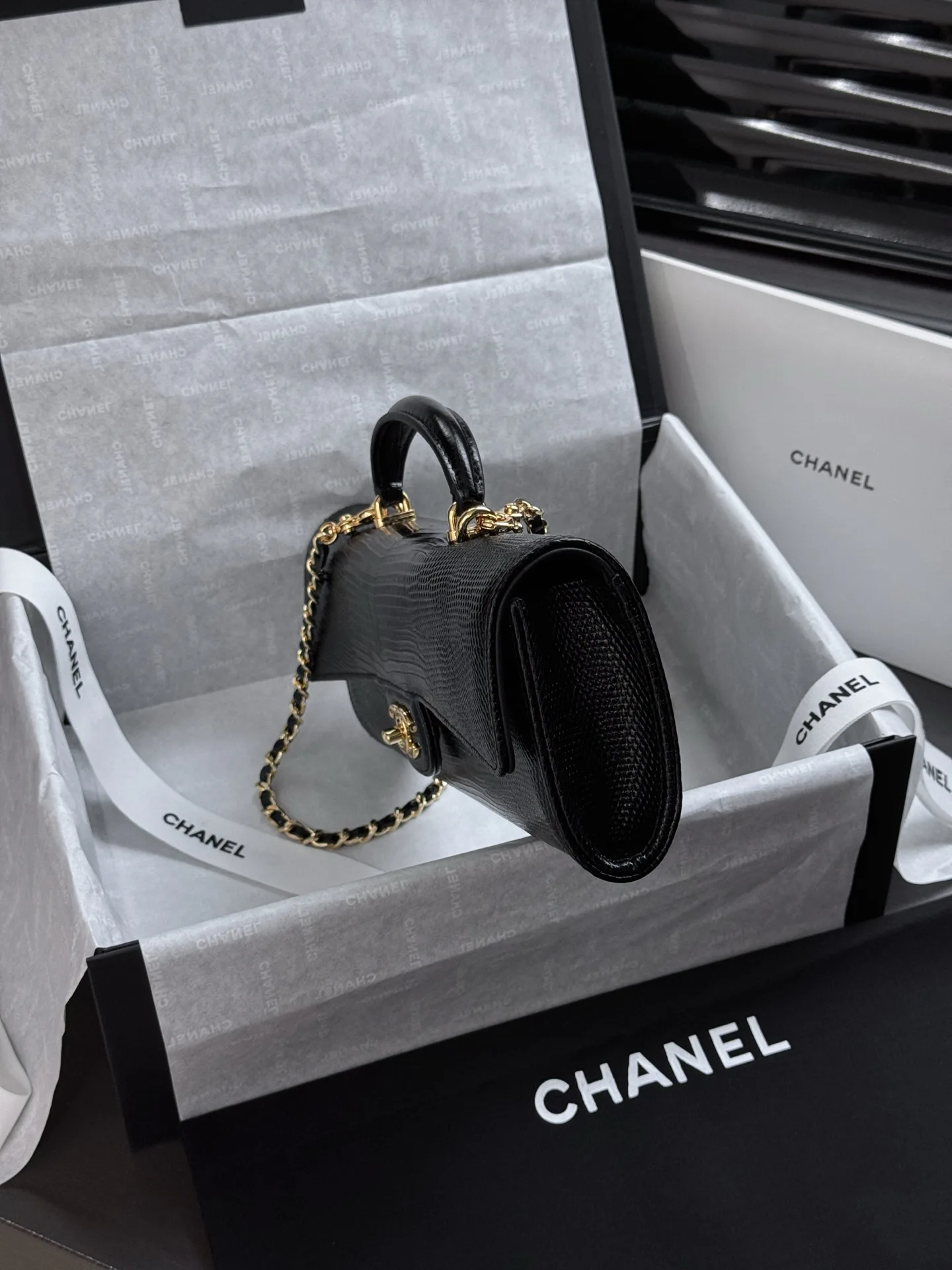 Women's Classic Handbags CHANEL 18065624