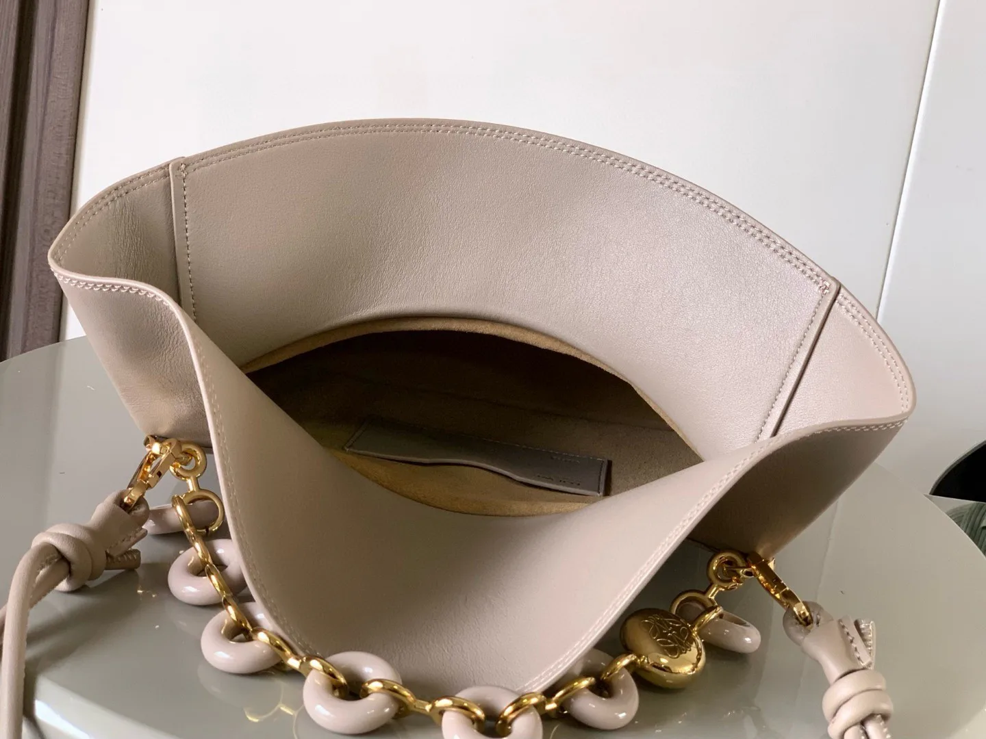 Women's Classic Handbags LOEWE 18116478