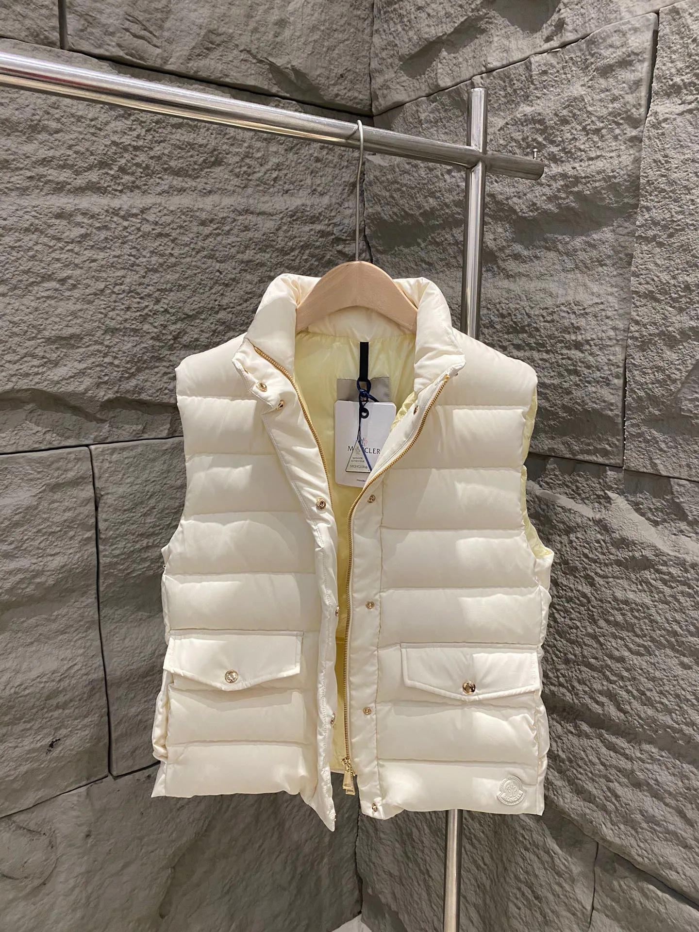 Women's Vests MONCLER 18326253