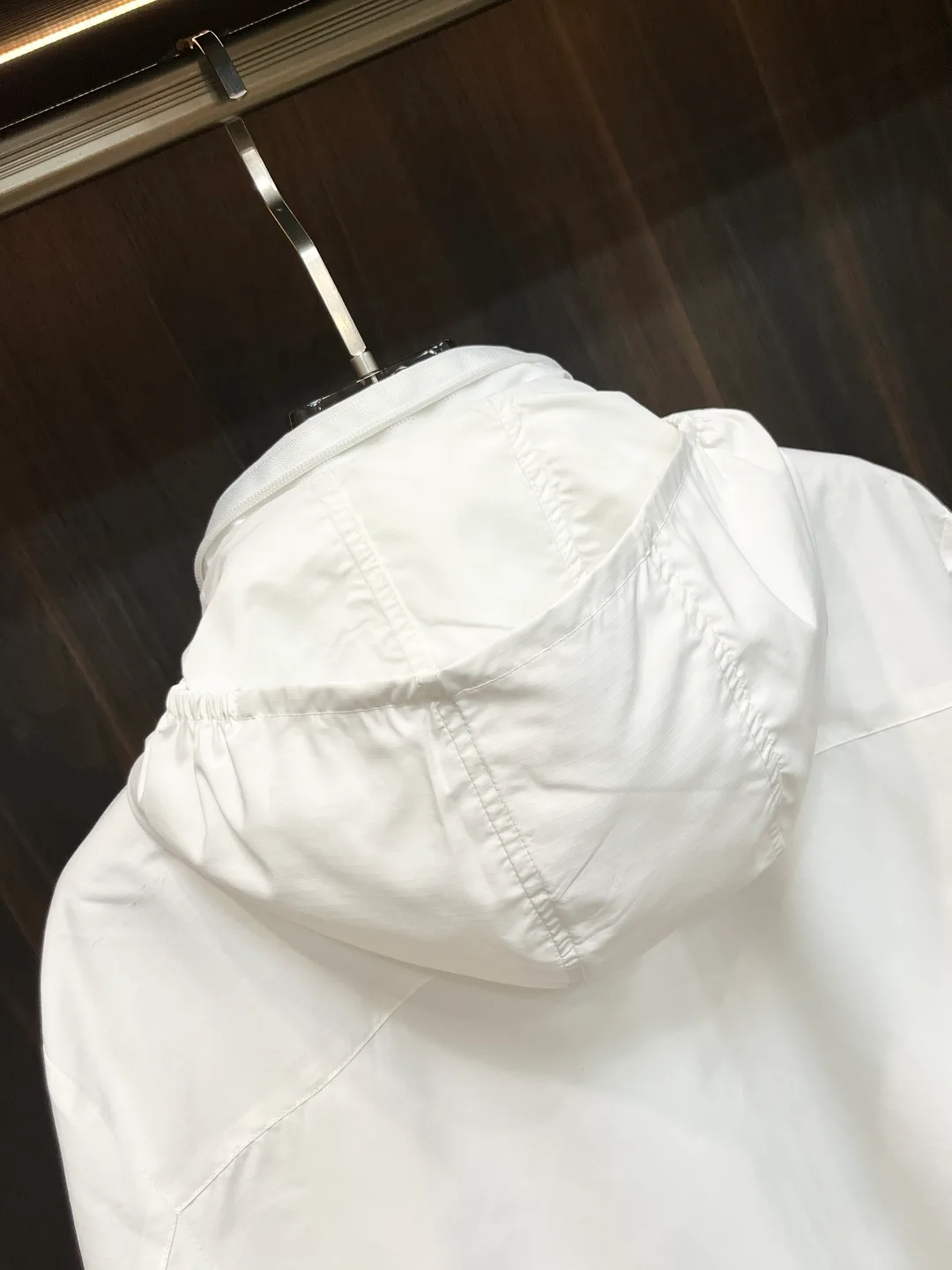 Men's Jackets And Down Jackets MONCLER 18416884