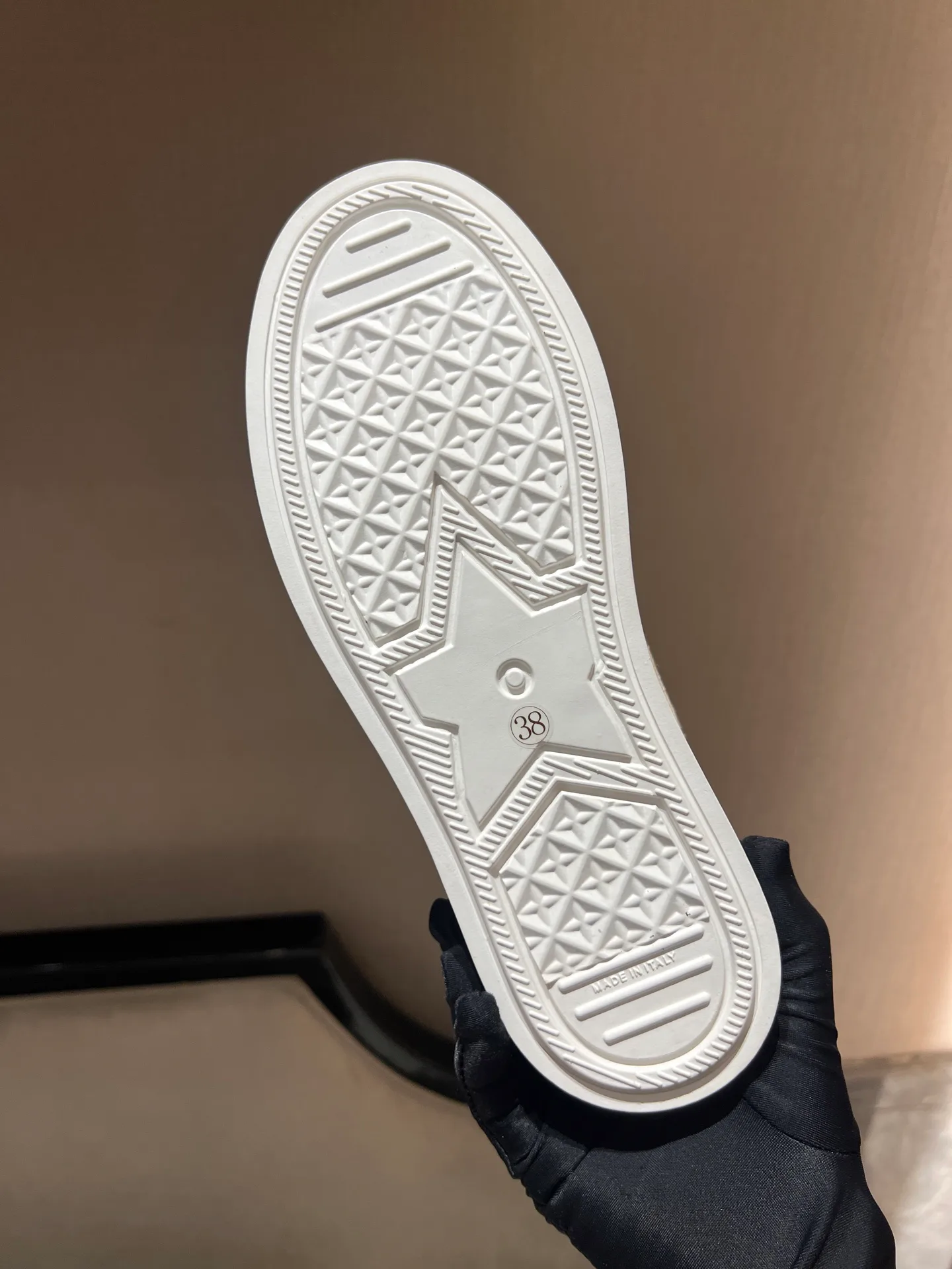 Women's Sneakers CHRISTIAN DIOR 18020284