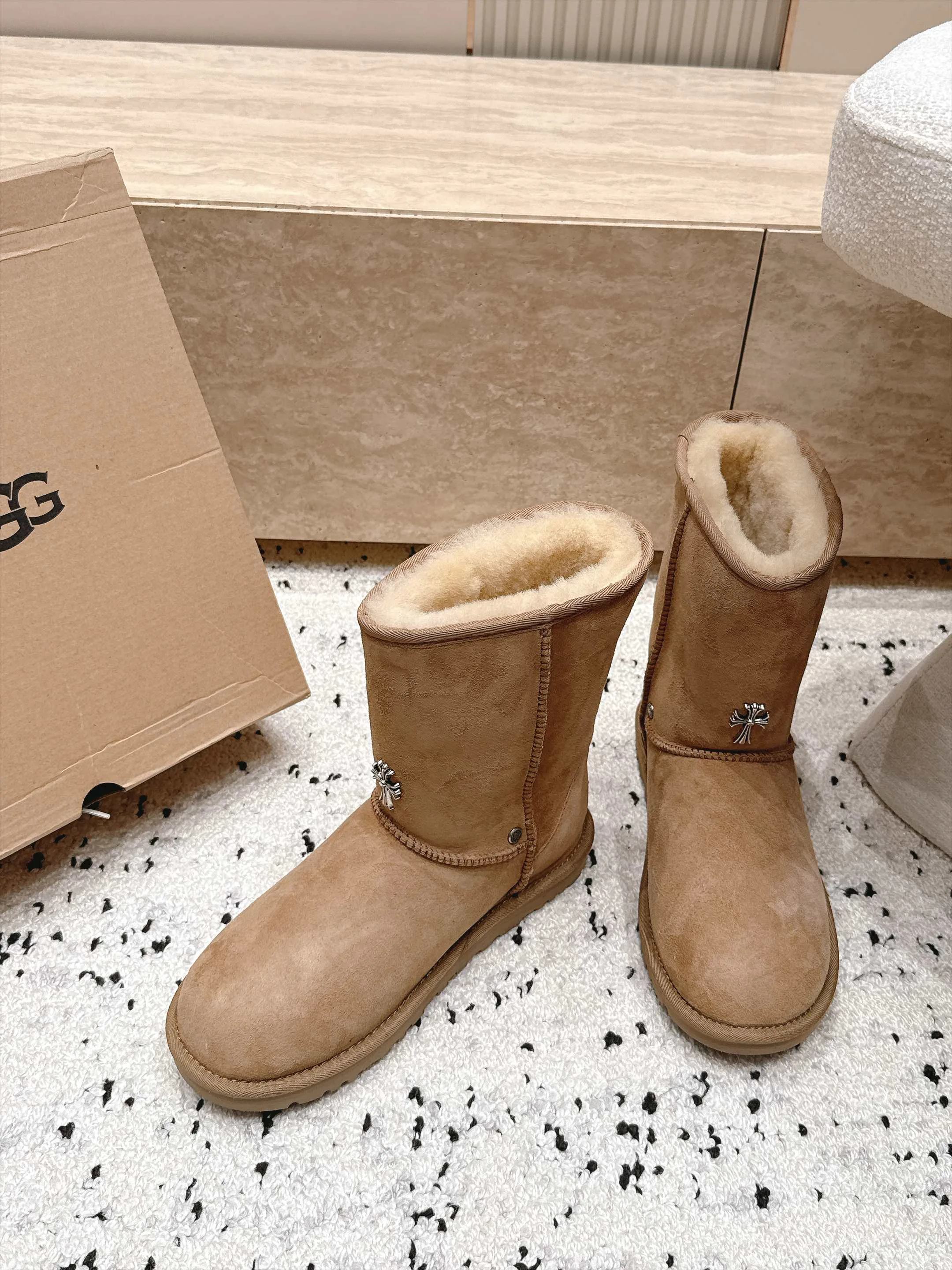Women's Ugg Boots UGG 18436512