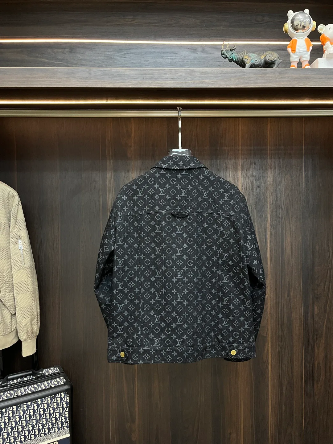 Men's Jackets And Down Jackets LOUIS VUITTON 18416711