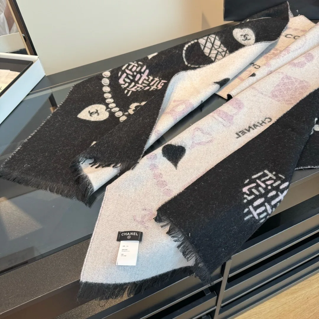 Scarves CHANEL 18104901