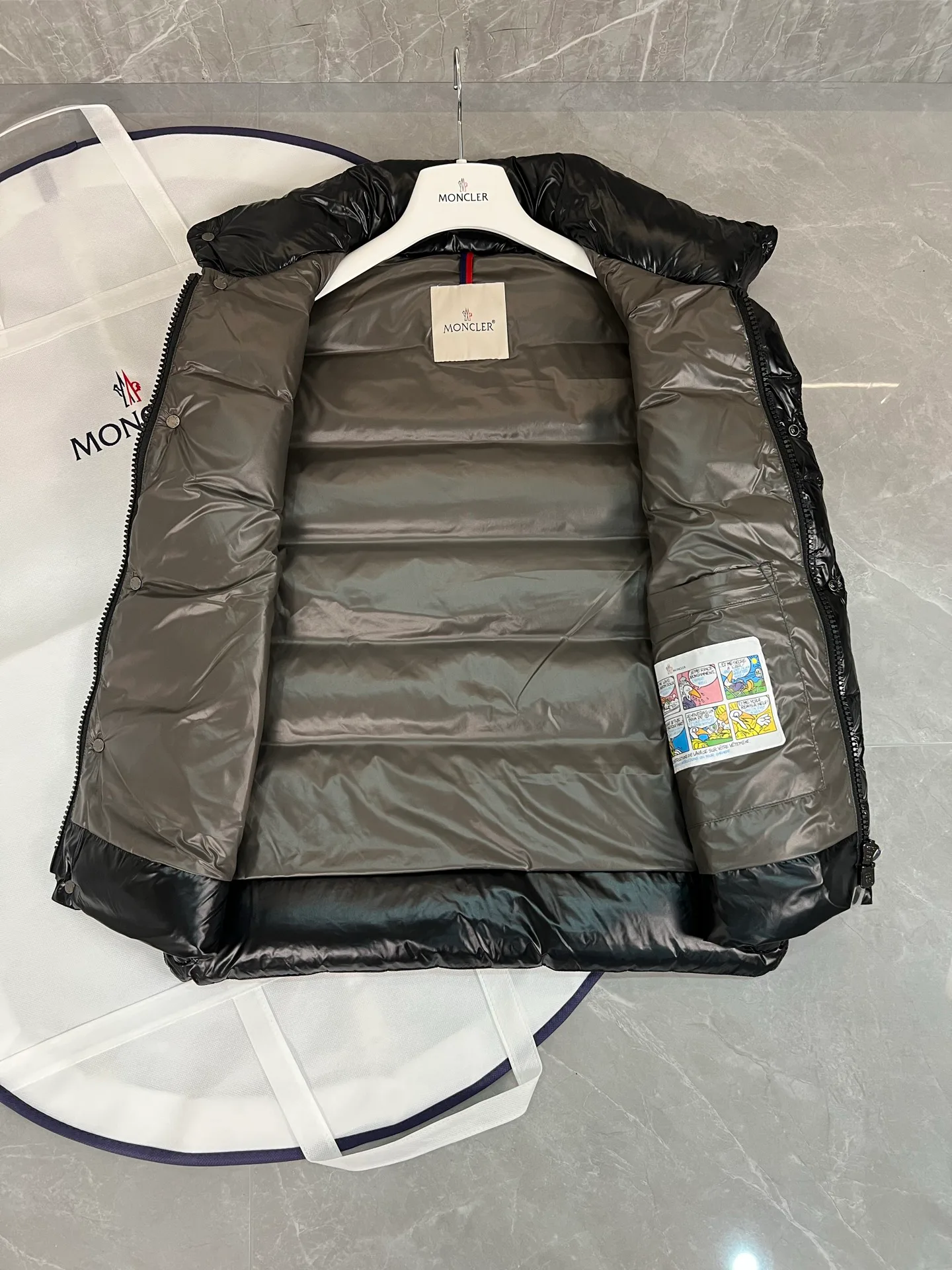 Women's Vests MONCLER 18111357