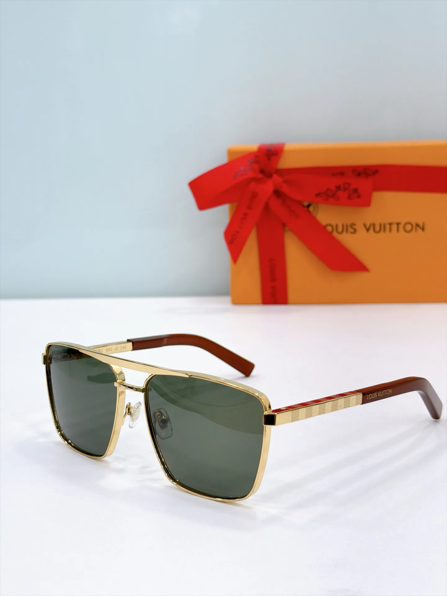 Glasses LOUIS VUITTON 17865299