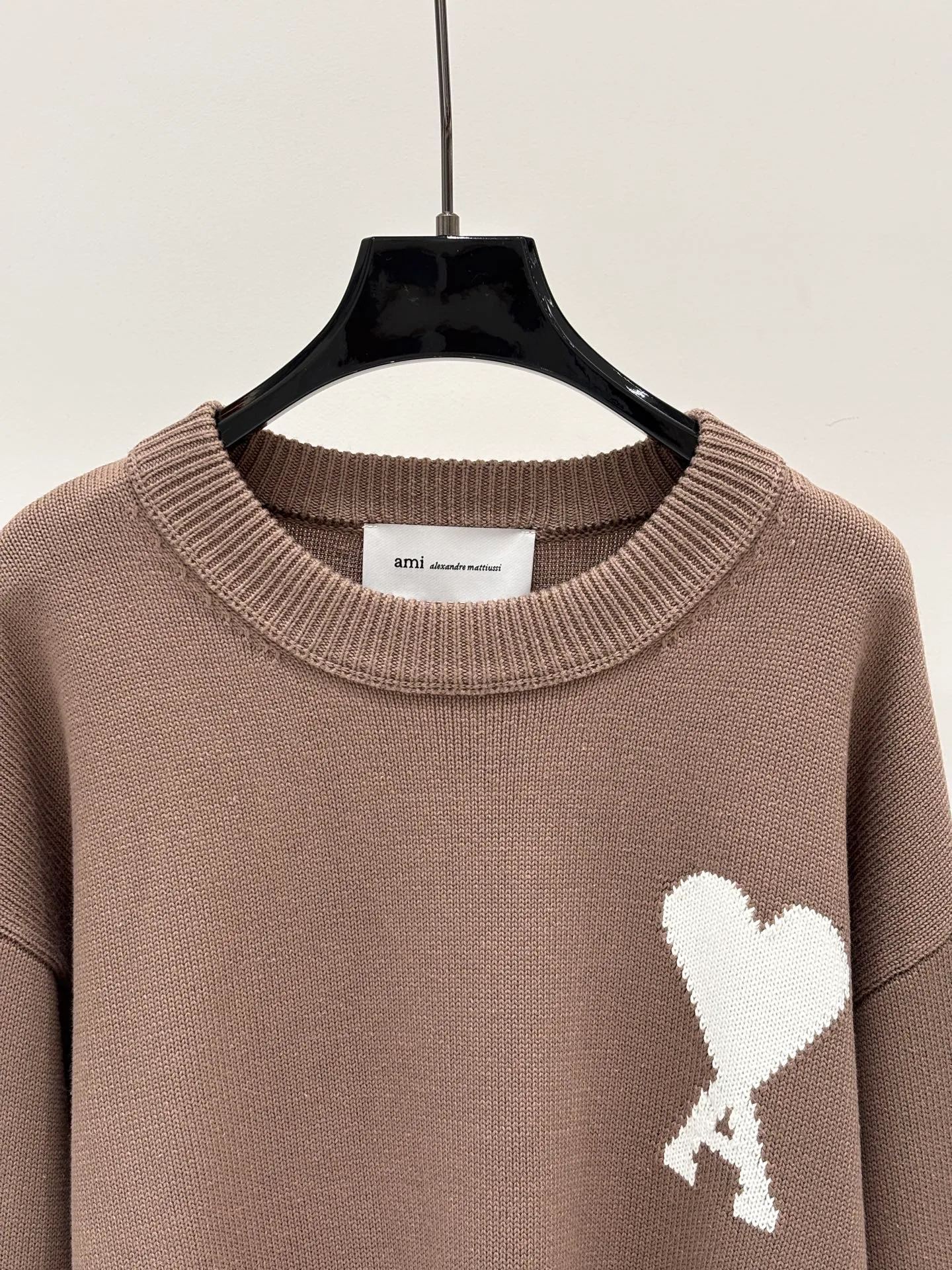 Women's Jumpers And Sweaters AMI PARIS 18032630