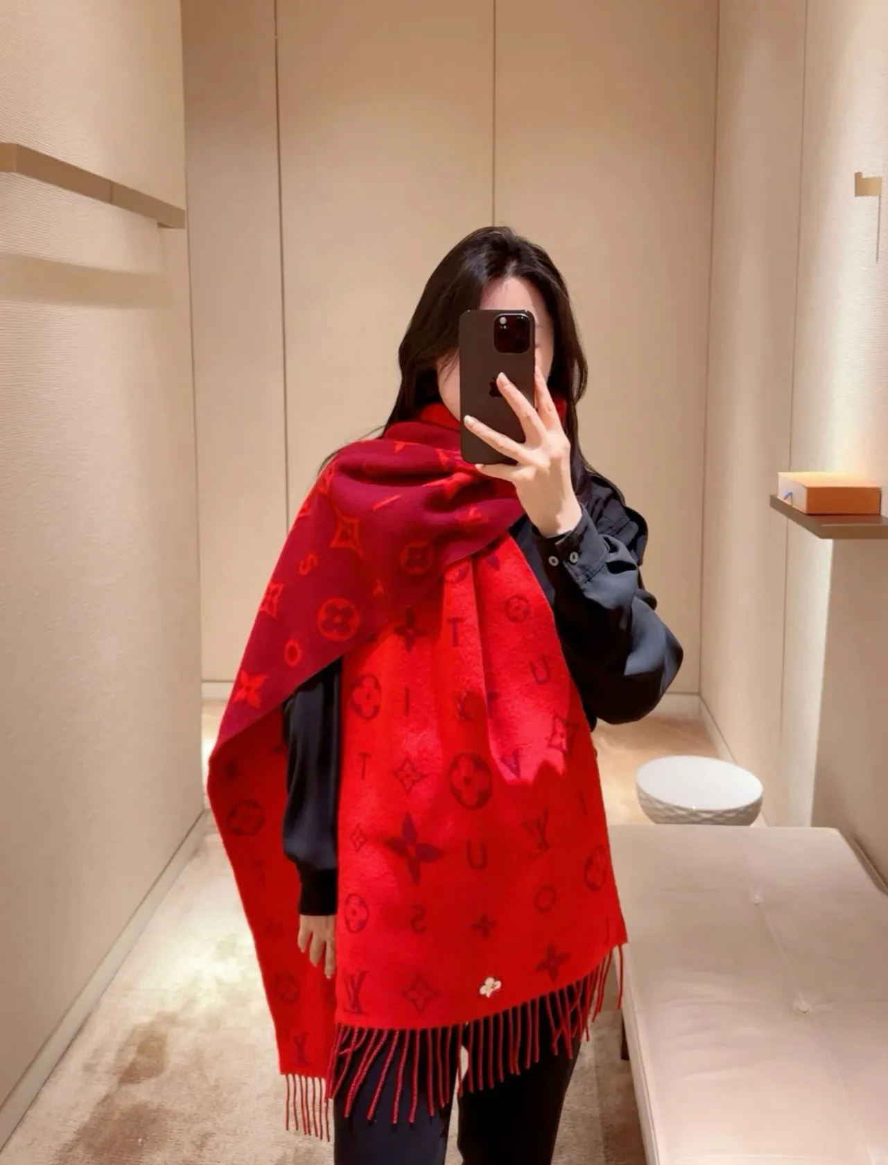 Scarves LOUIS VUITTON 18426915
