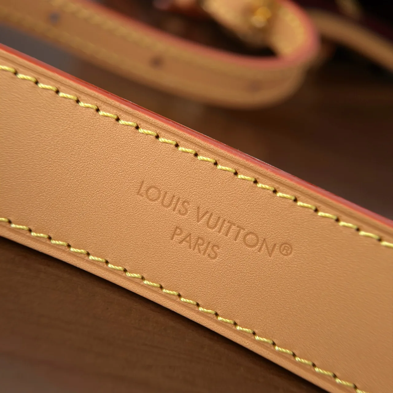 Women's Classic Handbags LOUIS VUITTON 17825436