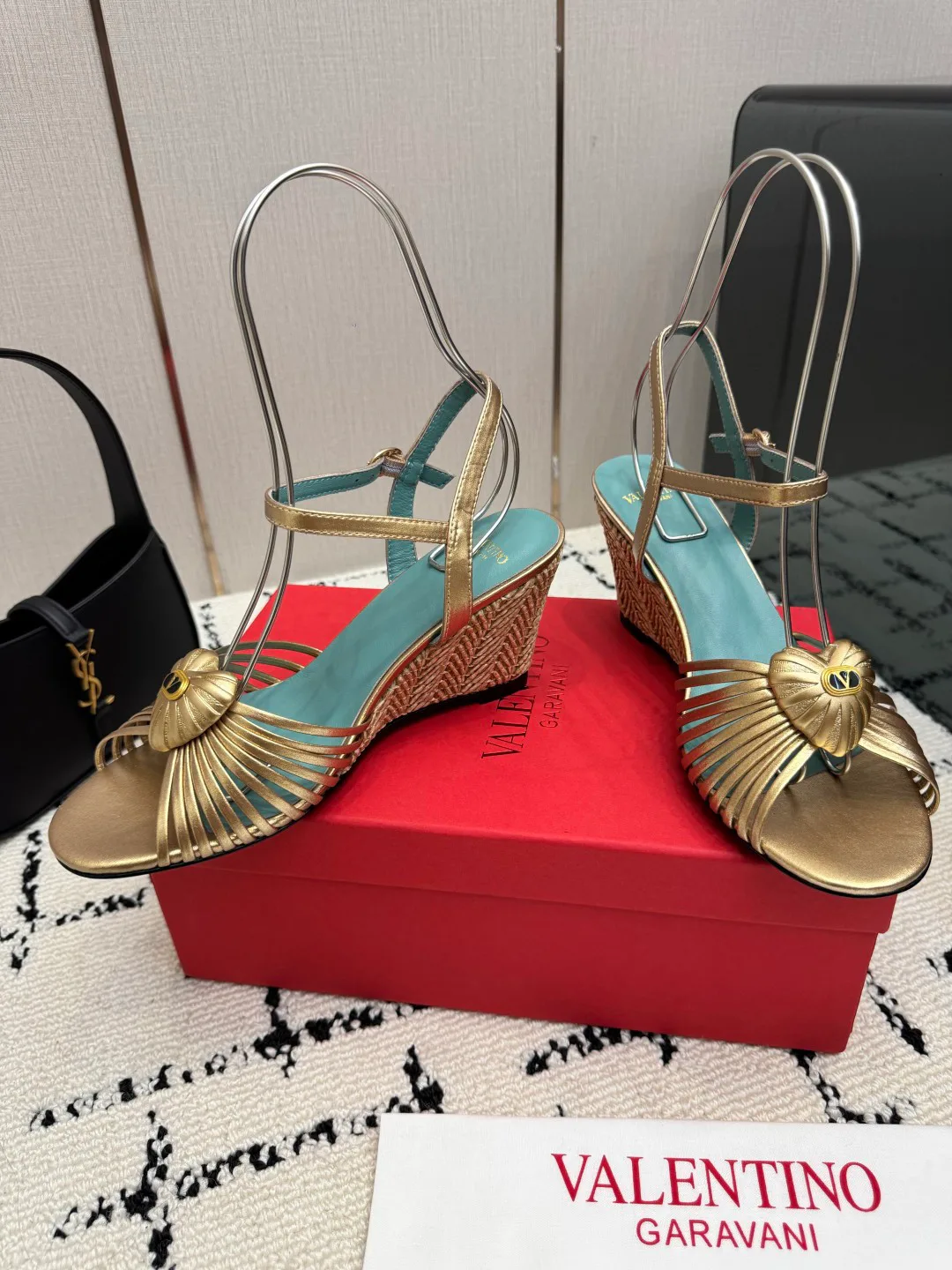 Women's Open-Toe Sandals VALENTINO 18049000
