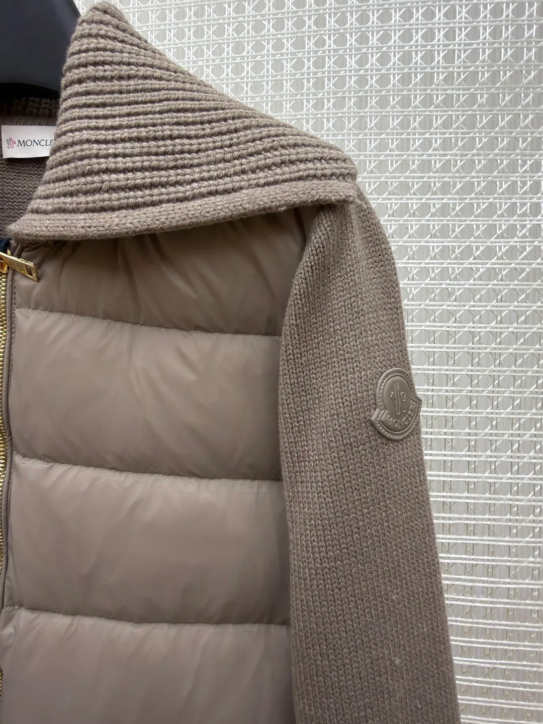 Куртки И Пуховики Мужские Moncler 18558561