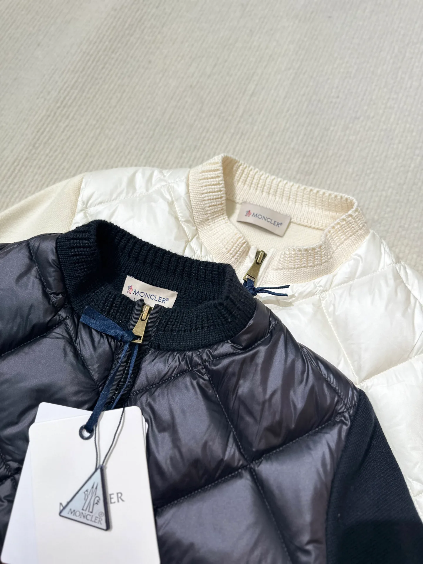 Women's Jackets And Down Jackets MONCLER 18106079