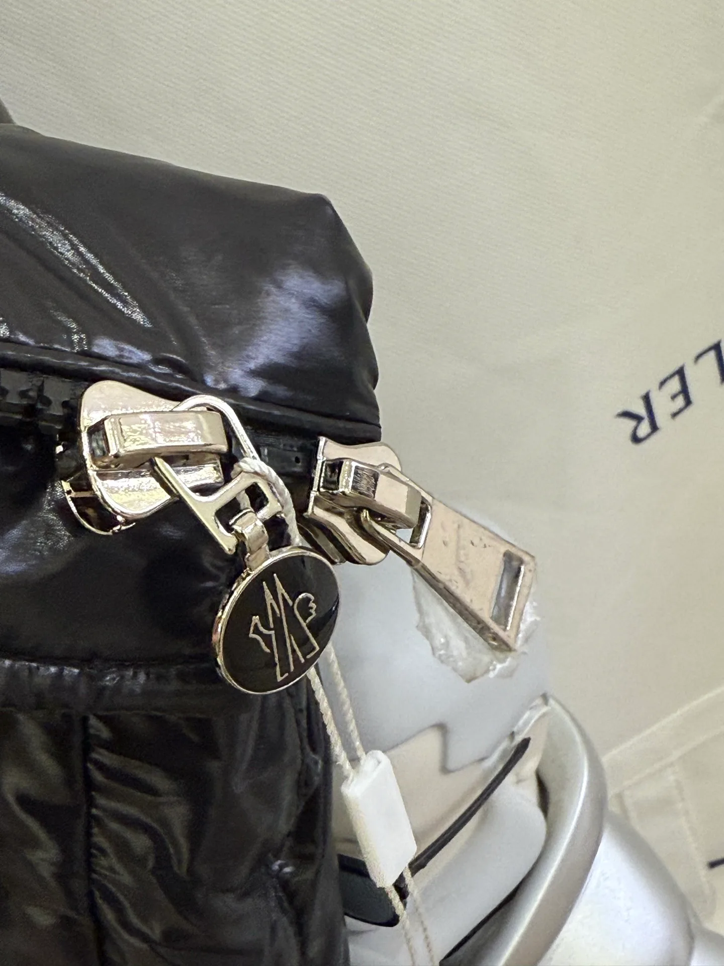 Men's Jackets And Down Jackets MONCLER 18383188