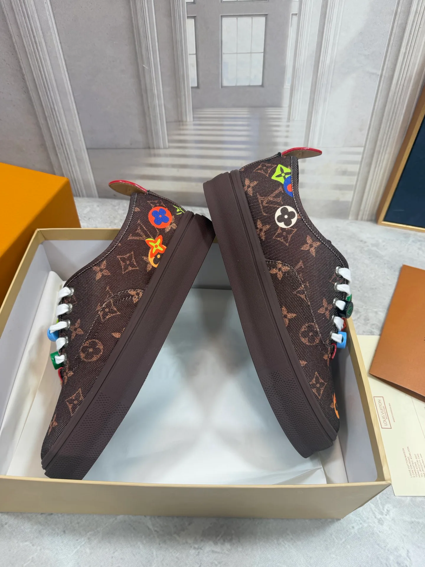 Men's Sneakers LOUIS VUITTON 18190070