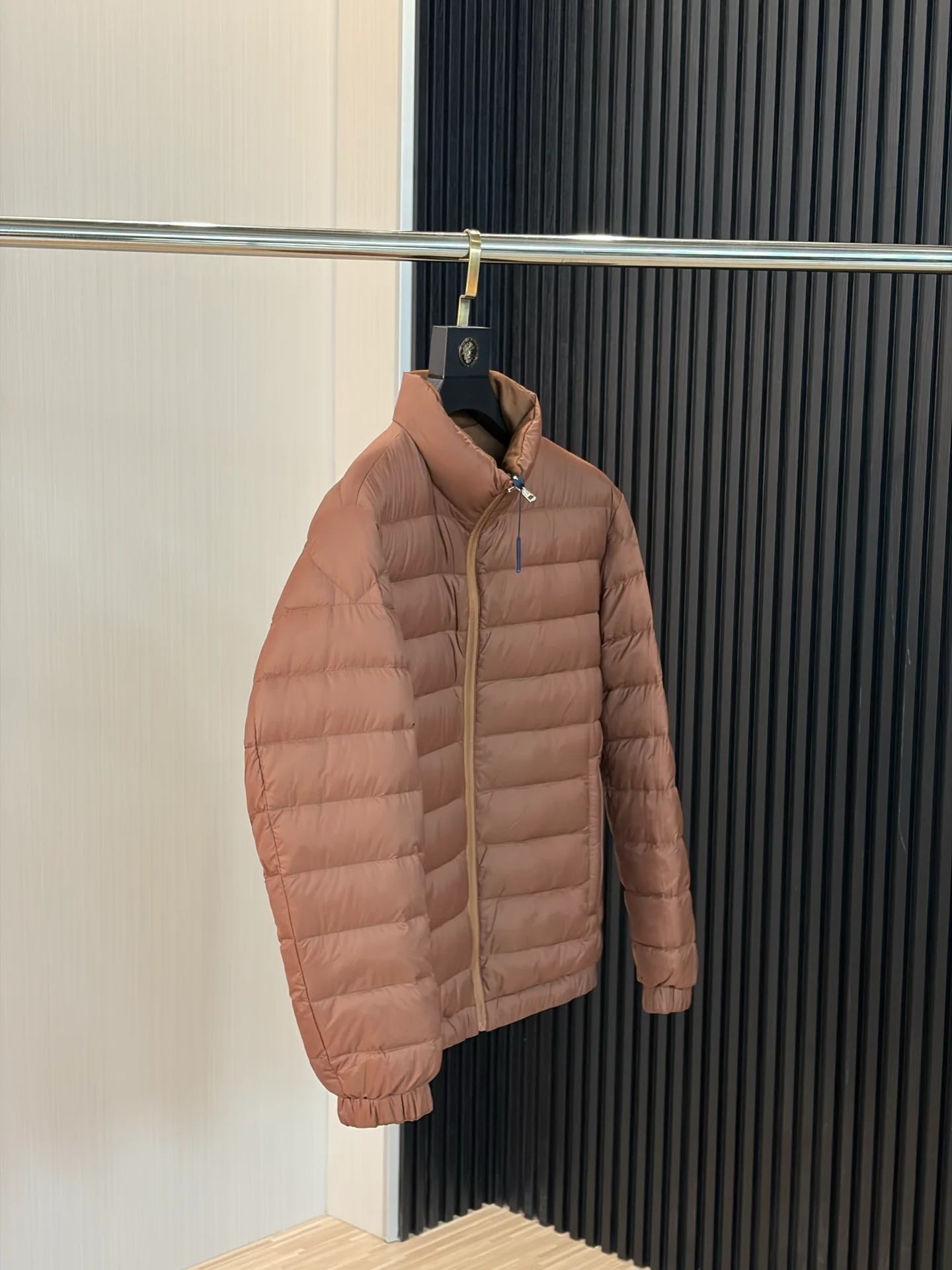 Women's Jackets And Down Jackets MONCLER 18188487