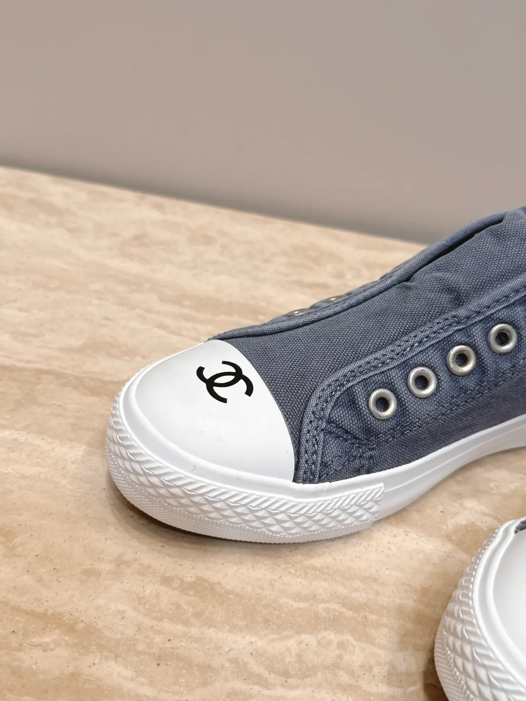 Women's Canvas Shoes CHANEL 18025817