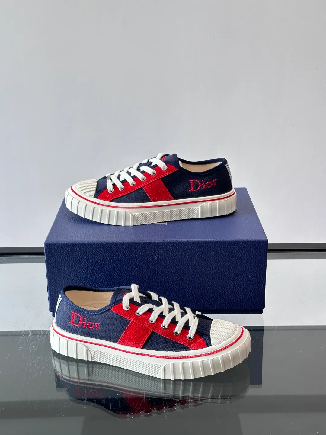 Women's Sneakers CHRISTIAN DIOR 18102137