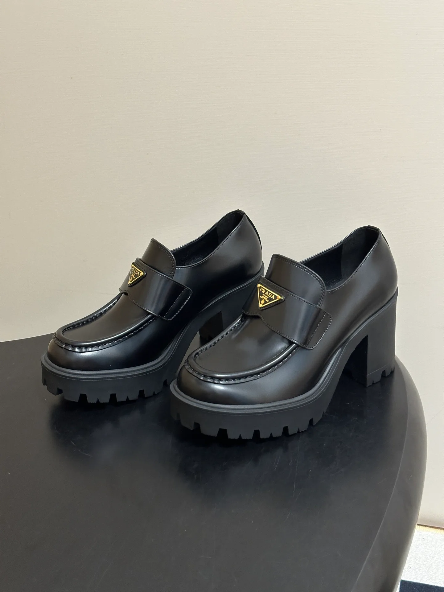 Women's Loafers And Moccasins PRADA 18520364