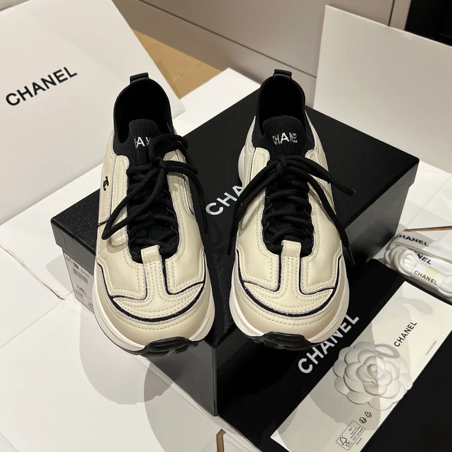 Women's Sneakers CHANEL 17733655