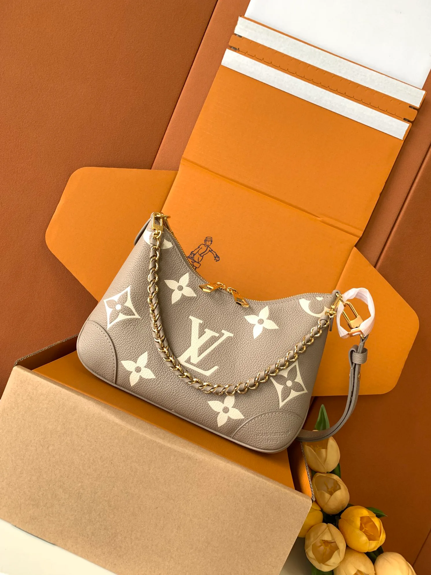 Women's Classic Handbags LOUIS VUITTON 18520964