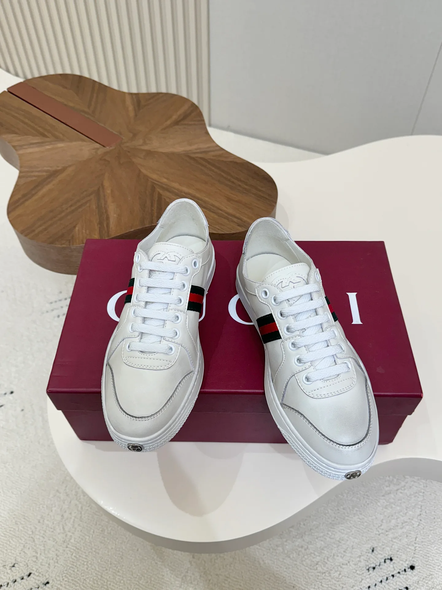 Women's Sneakers GUCCI 17571664