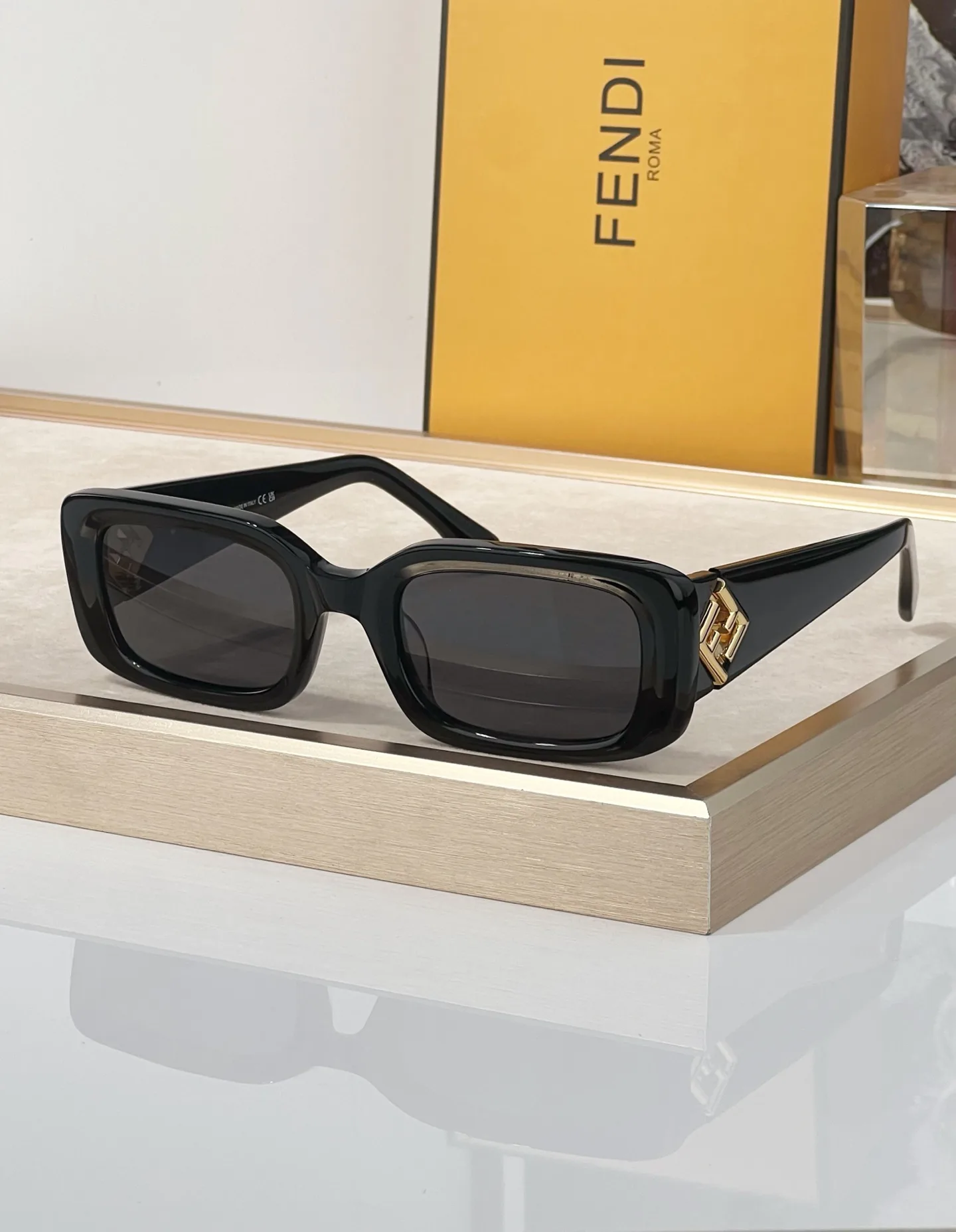 Glasses FENDI 17733339