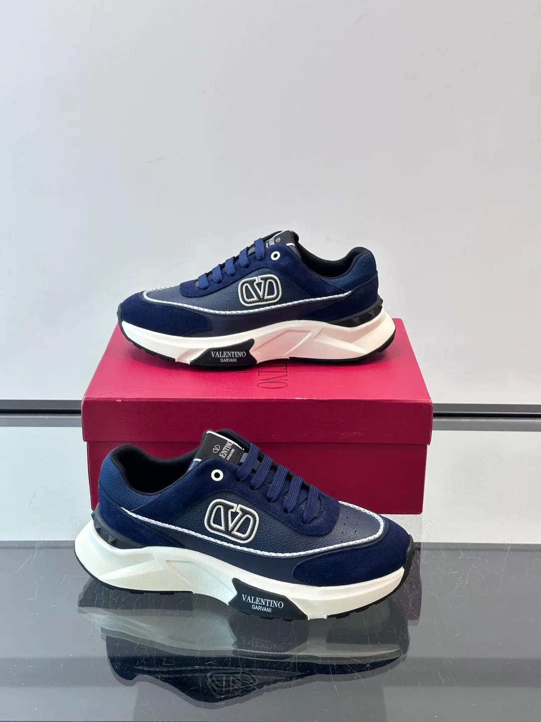Men's Sneakers VALENTINO 18500688