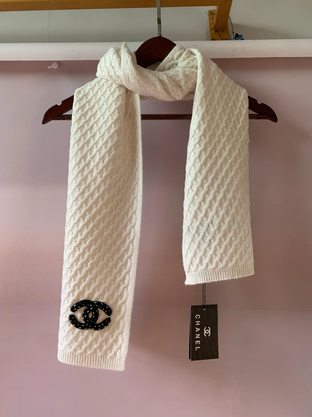 Шарфы Chanel 18555805