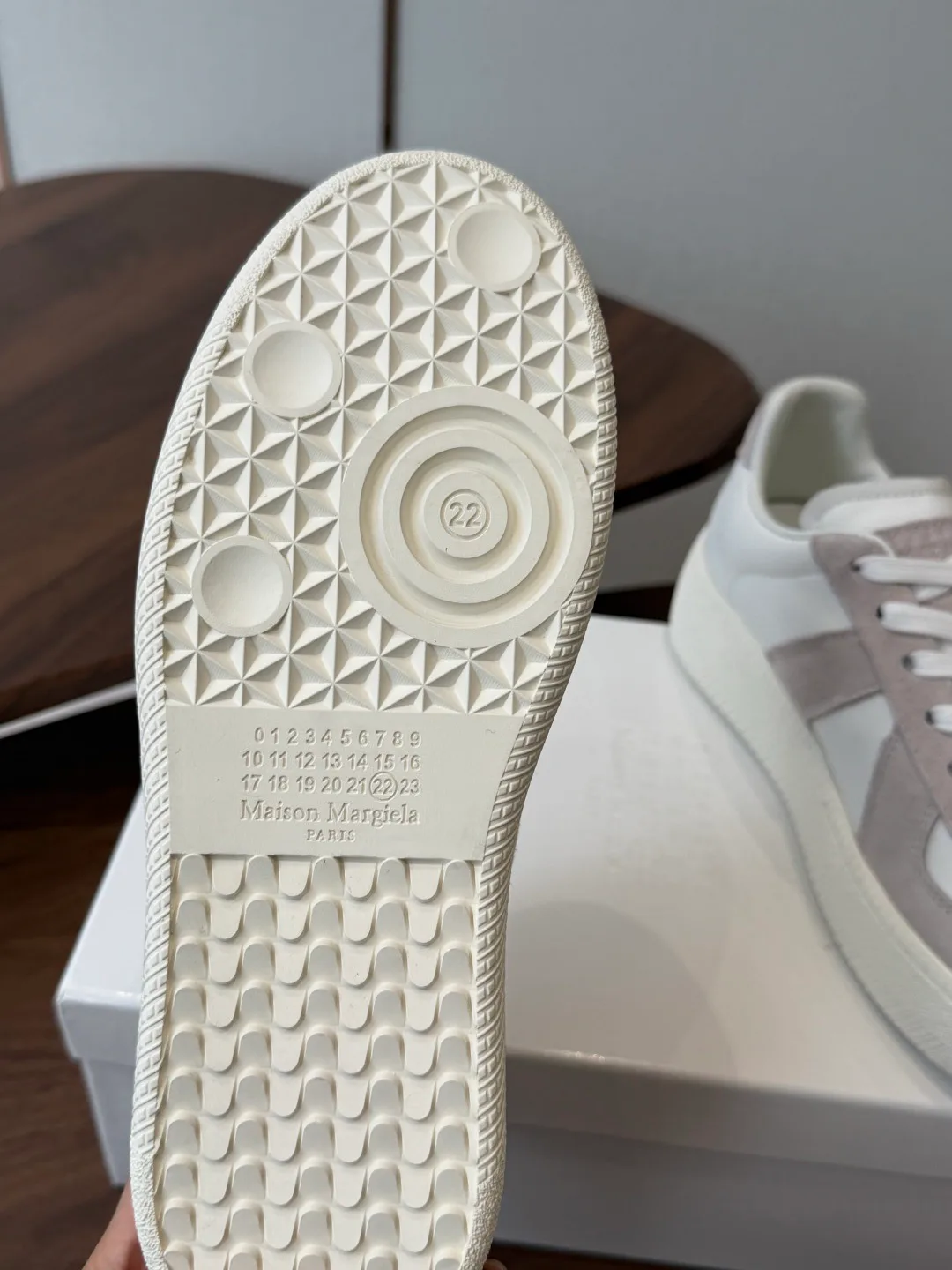 Women's Sneakers MAISON MARGIELA 16929925