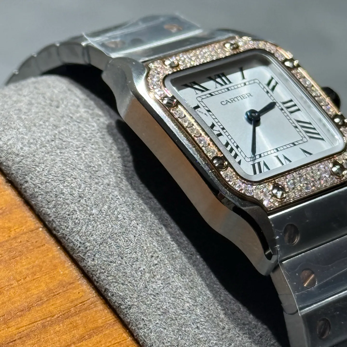 Women's Watches CARTIER 17043355